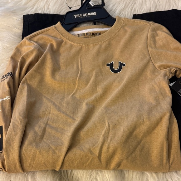 True Religion Set - Picture 6 of 6
